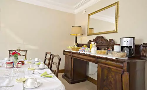 Breakfast Room